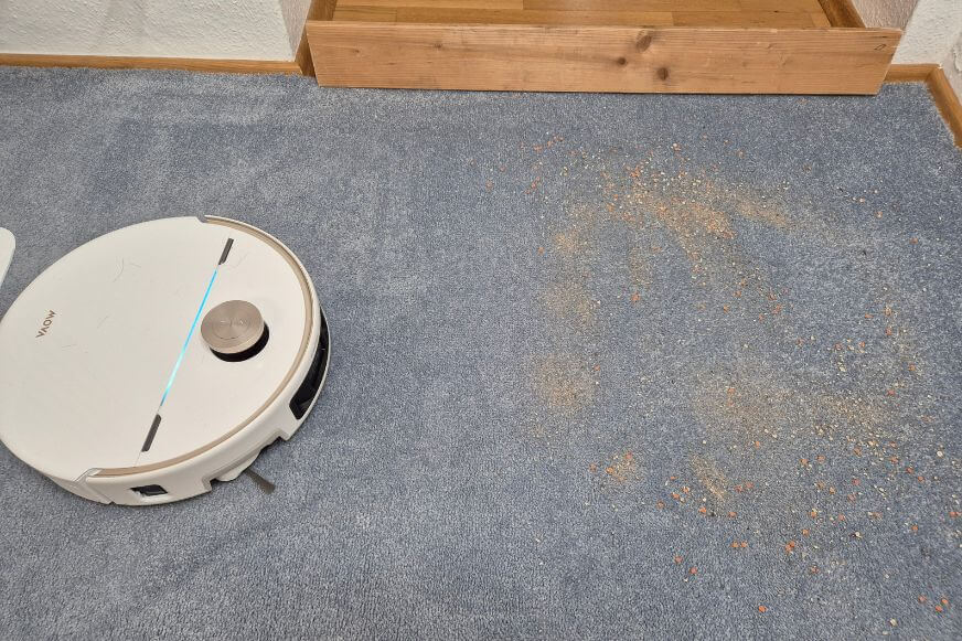 MOVA V70 Ultra Complete nach Sandtest auf Teppich, Nahaufnahme des Testergebnisses